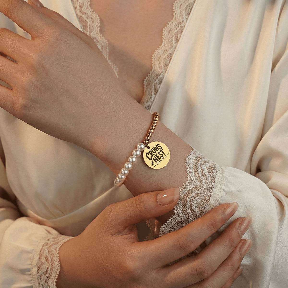 Crow’s Nest Cowgirls Pearl & Gold Bracelet